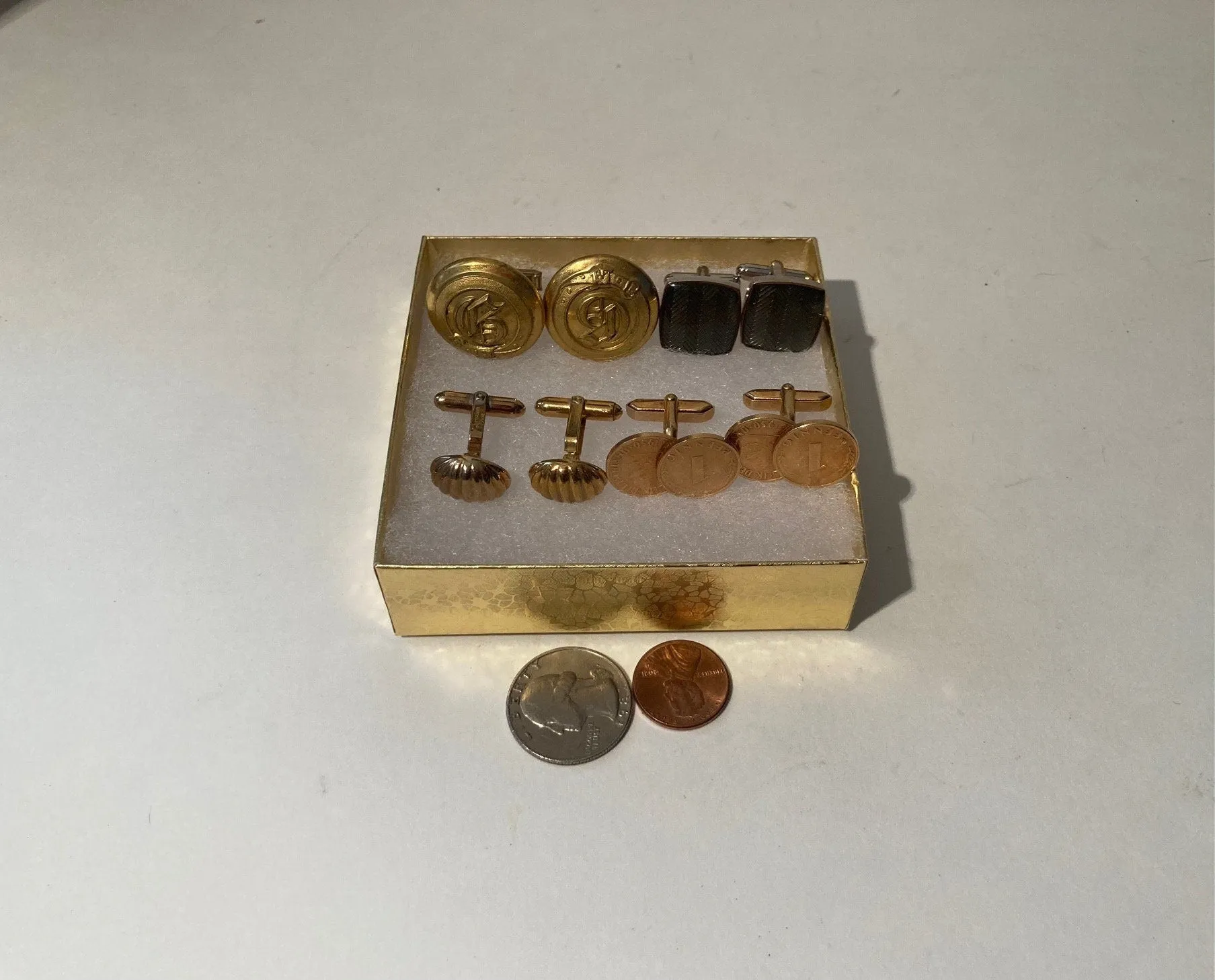 4 Nice Vintage Sets of Cuff Links, Dress, Suits, Wardrobe, Fashion, Brass, Quality, Clothing Accessories, Free Shipping in the U.S.