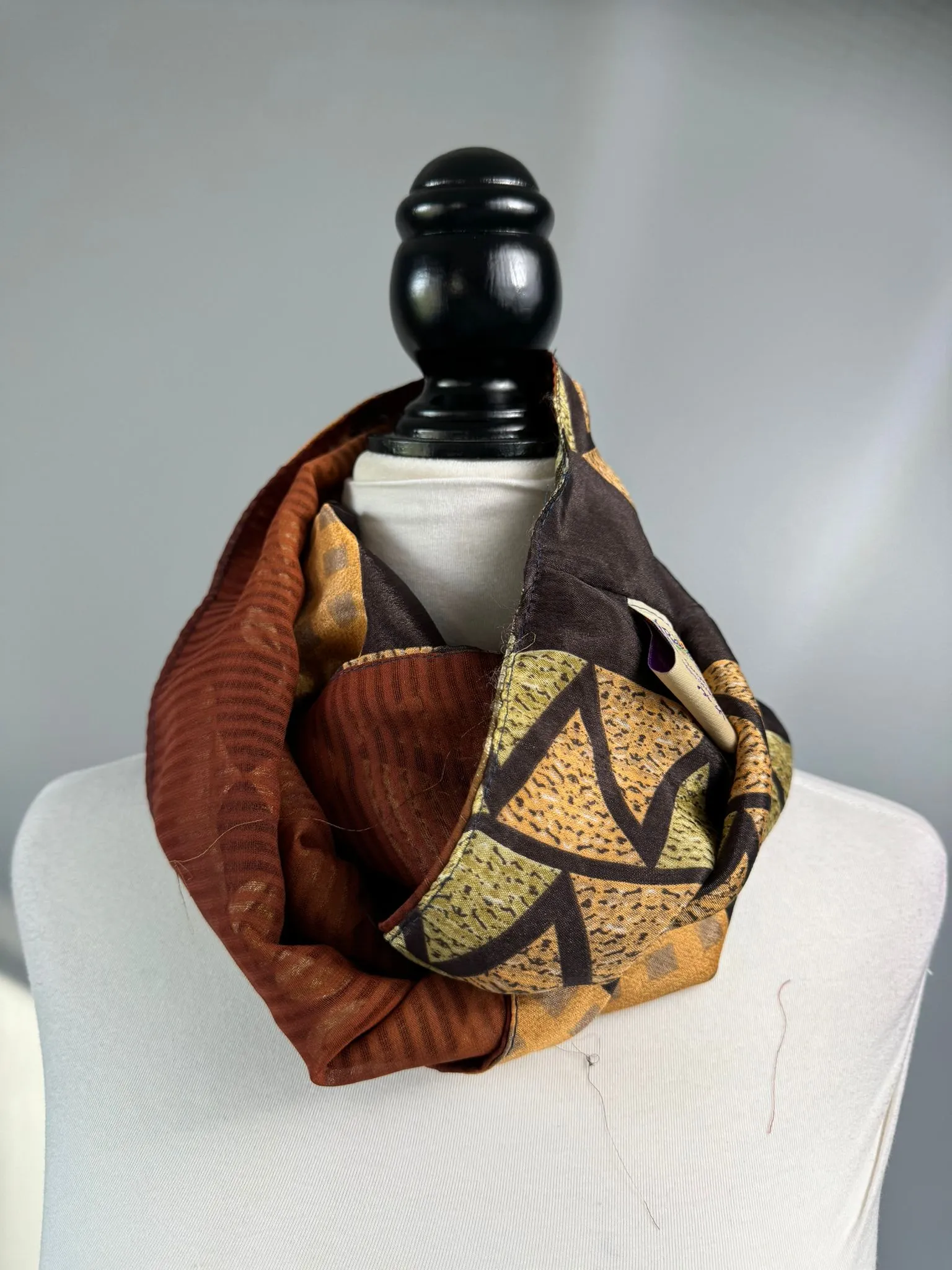 40 inch Reversible Infinity Scarf D05