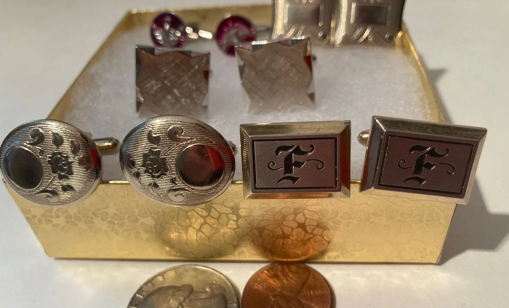 5 Nice Vintage Sets of Cuff Links, Dress, Suits, Wardrobe, Fashion, Brass, Quality, Clothing Accessories, Free Shipping in the U.S.
