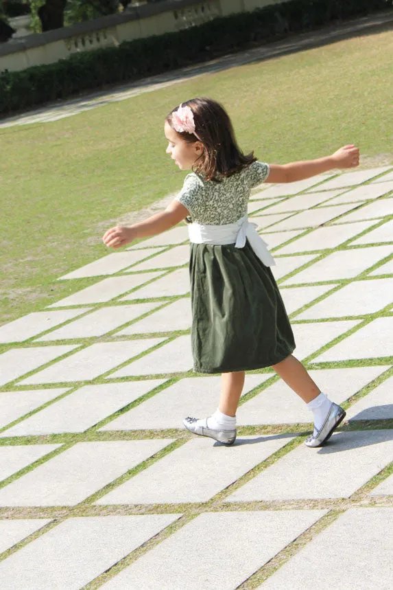 Fuku-wa-uchi Green Velvet Girls Holiday Dress