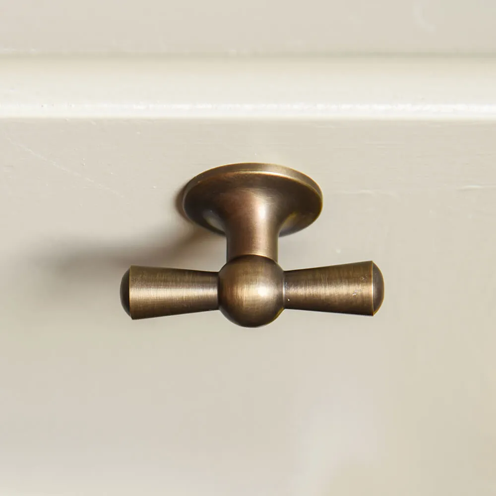 Light Antique Brass Crossed Cabinet Knob