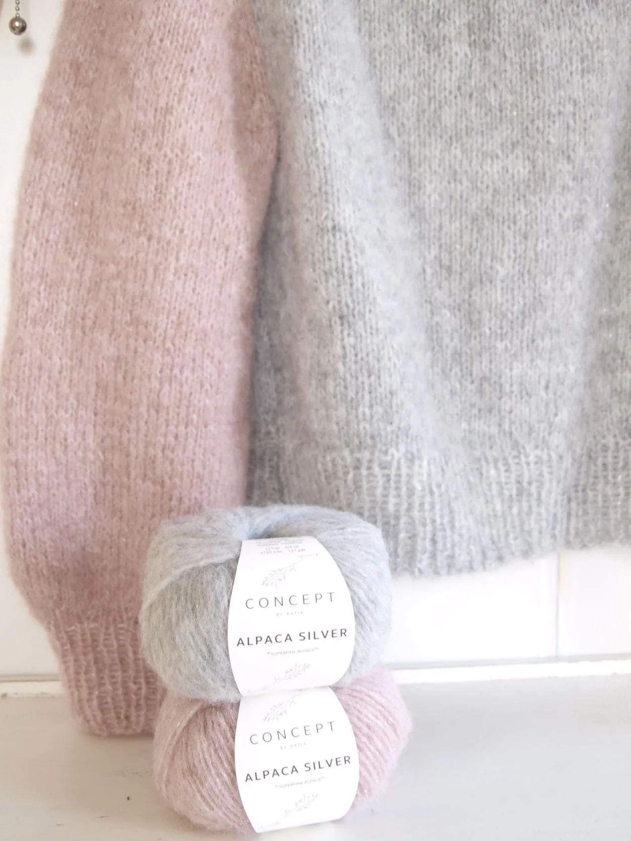 STRICK-SET 2 - Farbiger Pullover aus weichem Alpaca Silver von Katia