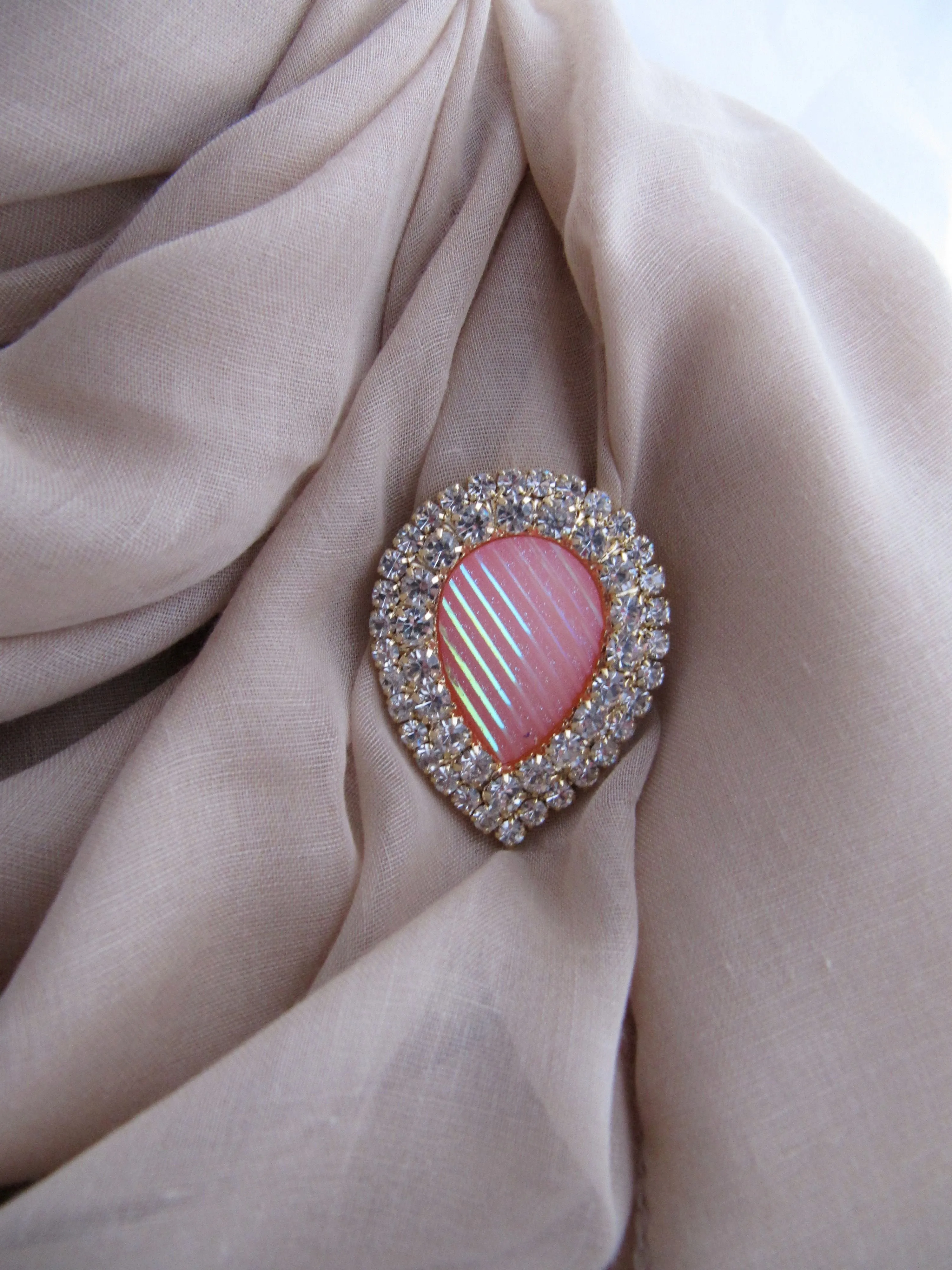 Waterdrop Brooch