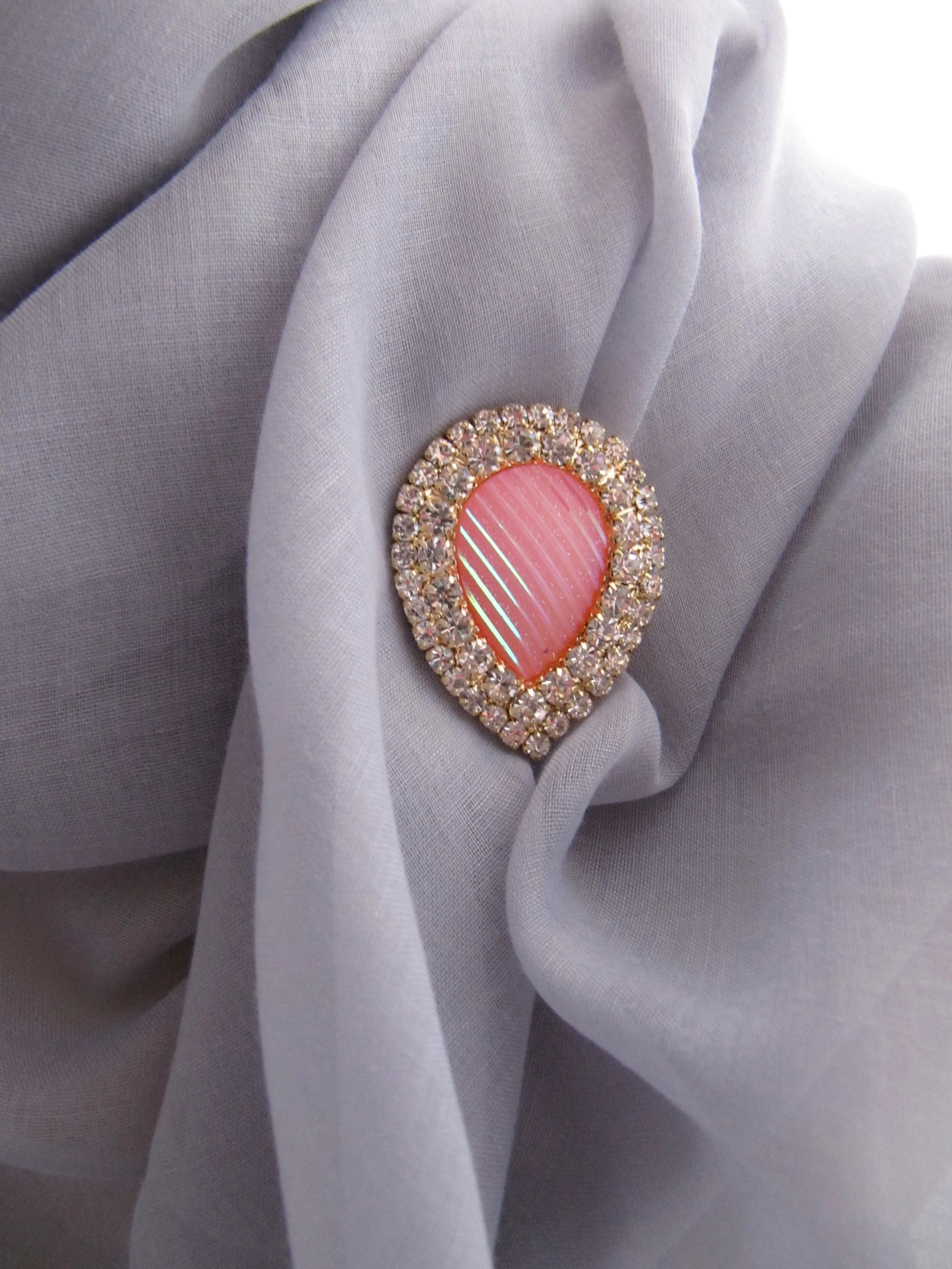 Waterdrop Brooch