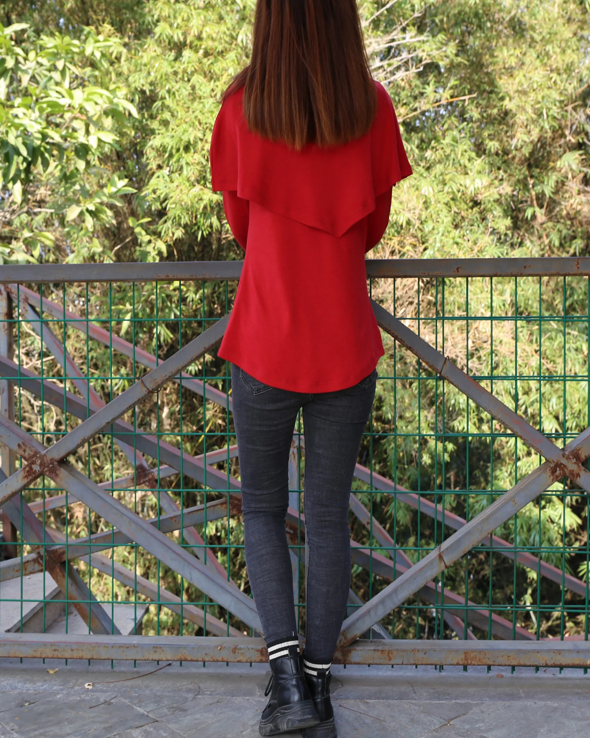 Women's long sleeve cotton top/bottoming shirt/ customized top/Asymmetric t-shirt(Y1018)